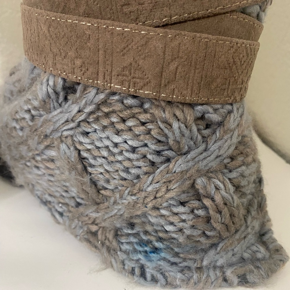 Muk Luks women’s Nikki Brown Boots with a faux suede upper size 6 - Picture 9 of 9